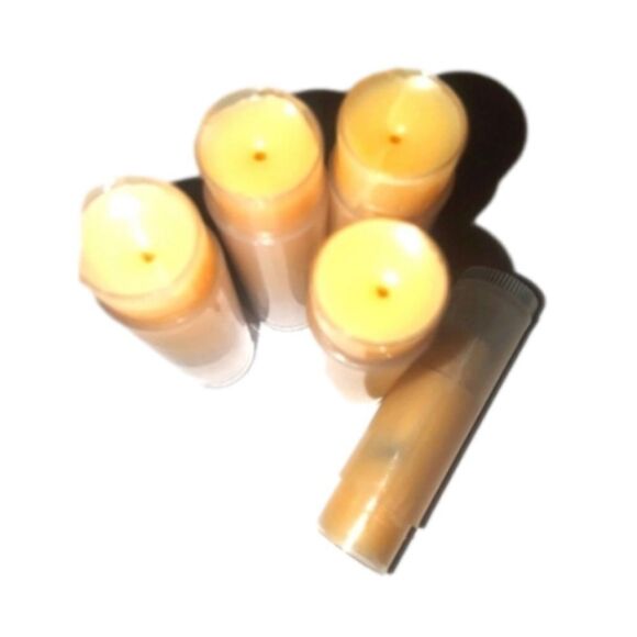 Hand CRAFT𝅺ED𝅺 Passion Super Healing Vegan lip balm - Picture 1 of 9